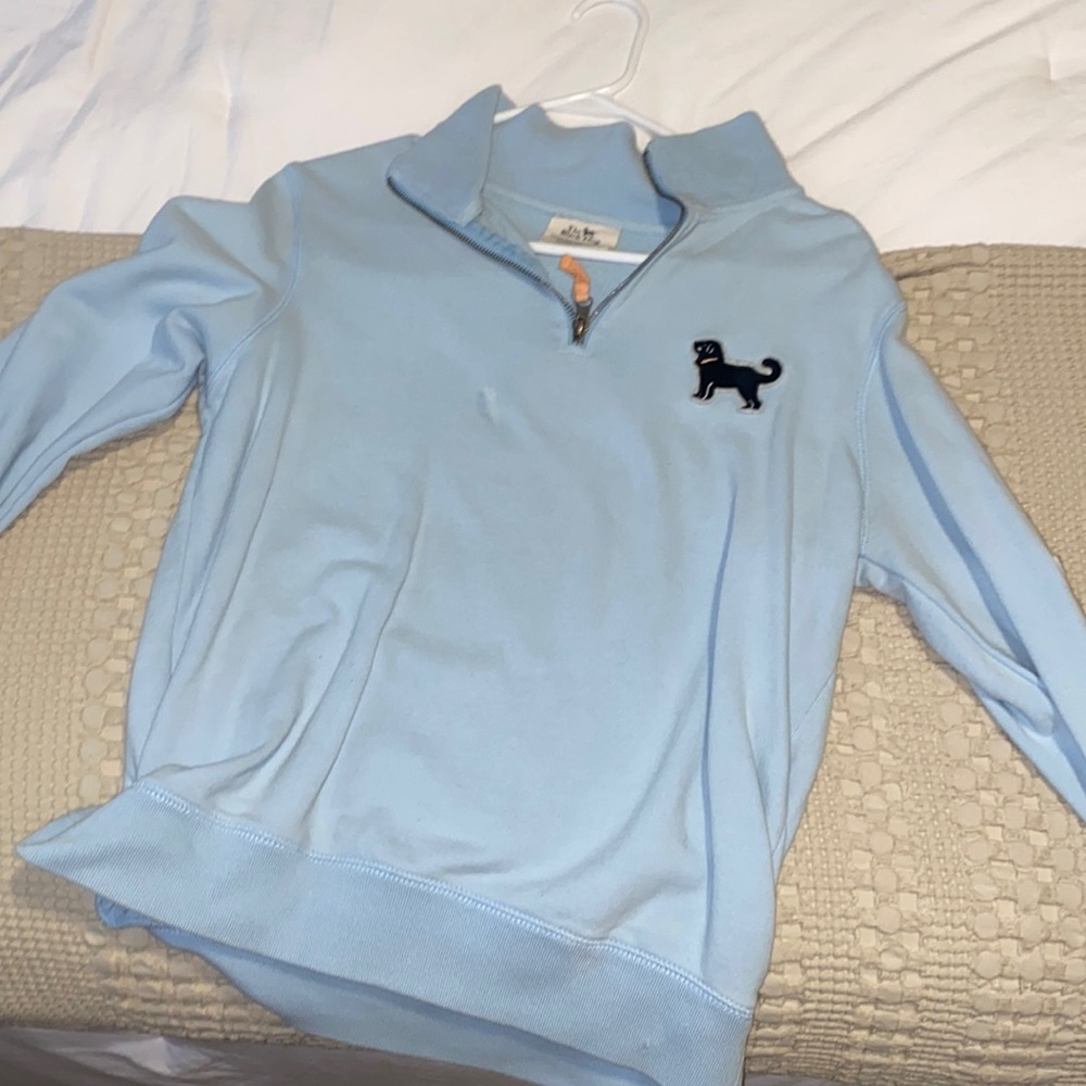 Black dog zip up